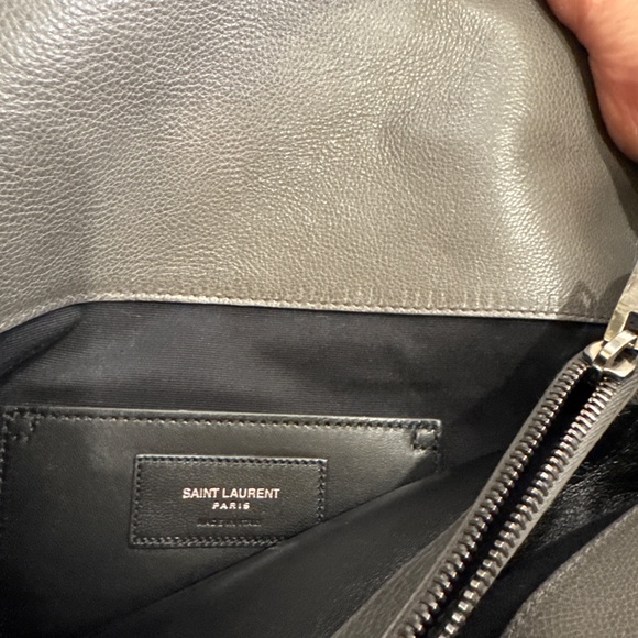 Saint Laurent College Large Flap! - Picture 8 of 11